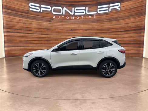 Certified 2022 Ford Escape SEL w/ SEL Stealth AWD Package image 8