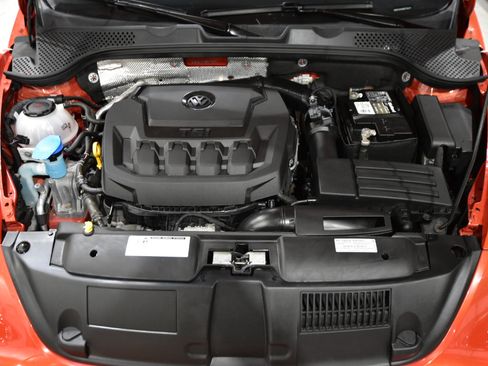 Used 2019 Volkswagen Beetle 2.0T S image 39