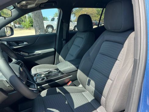 Used 2026 Chevrolet Equinox LT FWD image 10