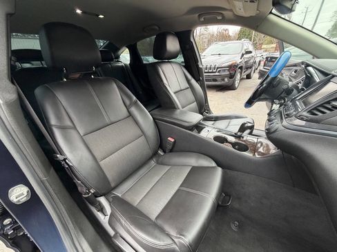 Used 2015 Chevrolet Impala LT image 22