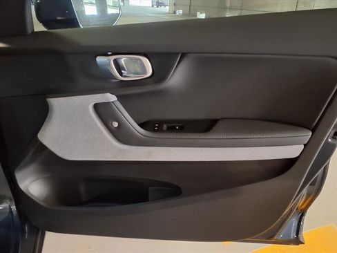 Used 2023 Polestar Polestar 2 w/ Pilot Pack image 12