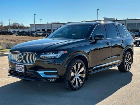 Used 2022 Volvo XC90 T6 Inscription w/ Lounge Package image 7