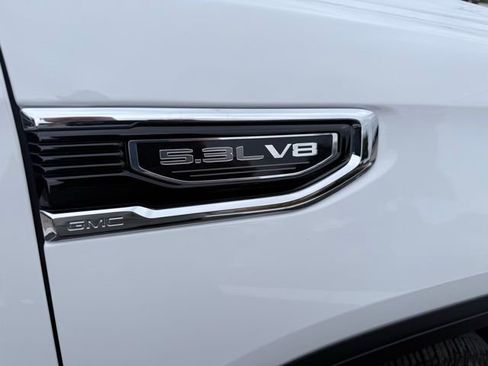 Used 2026 GMC Sierra 1500 SLT image 6