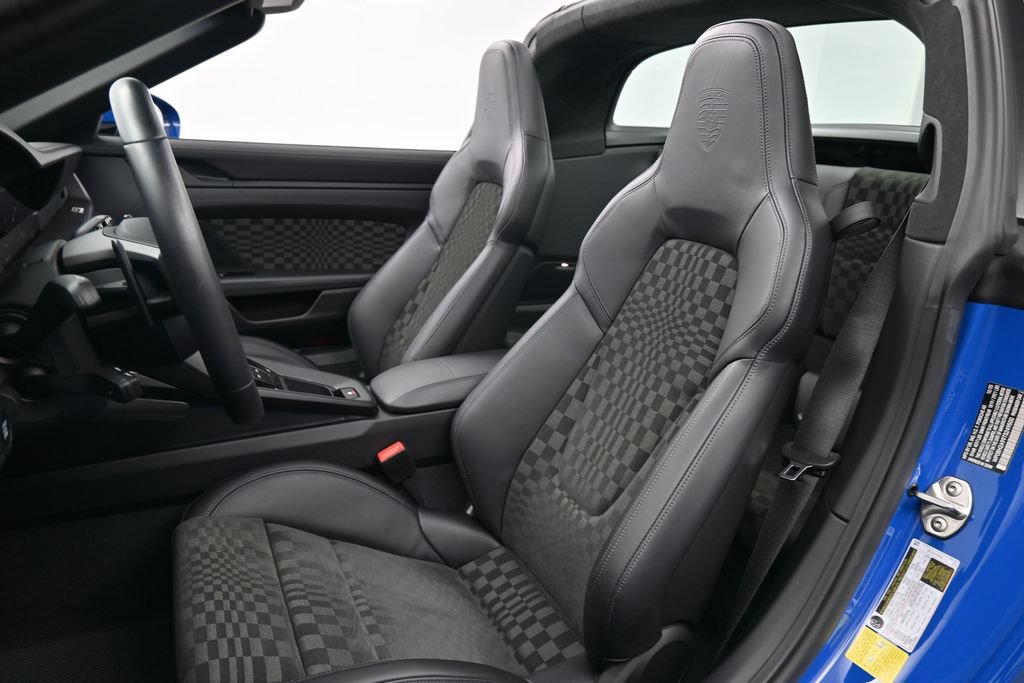 Certified 2026 Porsche 911 Targa 4S AWD/4WD image 5