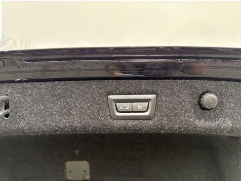 Used 2023 BMW 530e xDrive image 16