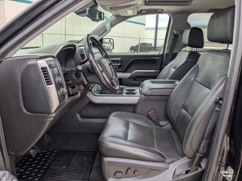 Used 2018 Chevrolet Silverado 1500 LTZ Z71 w/ Redline Edition AWD/4WD image 15