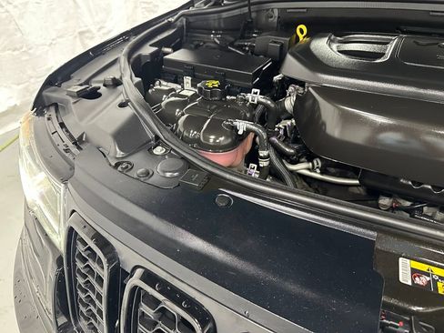 Used 2020 Jeep Grand Cherokee Altitude AWD/4WD image 64