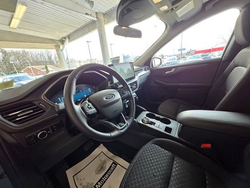Used 2023 Ford Escape Active w/ Tech Pack #2 AWD/4WD image 11