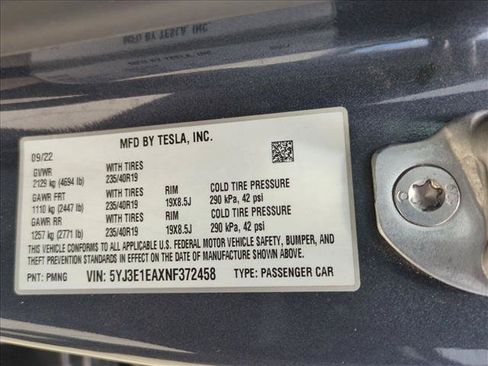 Used 2022 Tesla Model 3 Standard Range RWD image 15