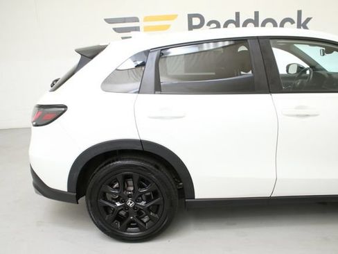Used 2023 Honda HR-V Sport image 9
