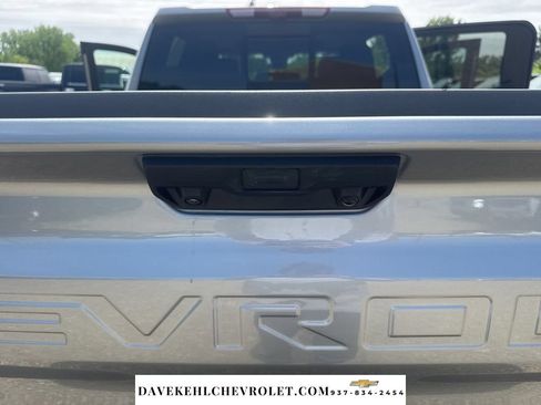 Used 2025 Chevrolet Silverado 1500 LTZ AWD/4WD image 42