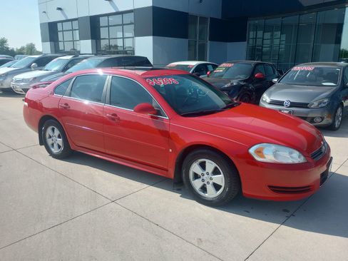 Used 2009 Chevrolet Impala LT image 1