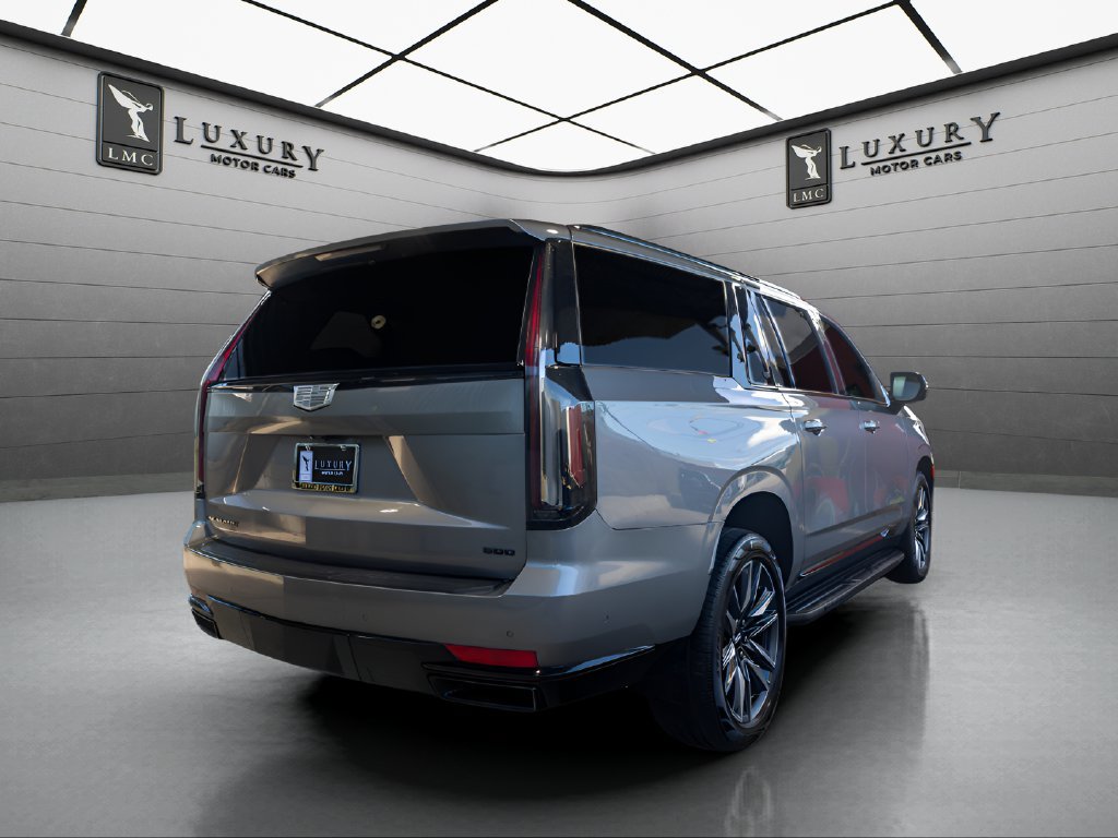 Used 2022 Cadillac Escalade ESV Sport w/ LPO, ONYX Package AWD/4WD image 8