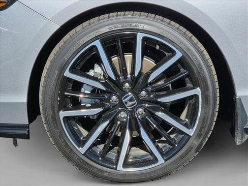 Used 2023 Honda Accord Touring image 24