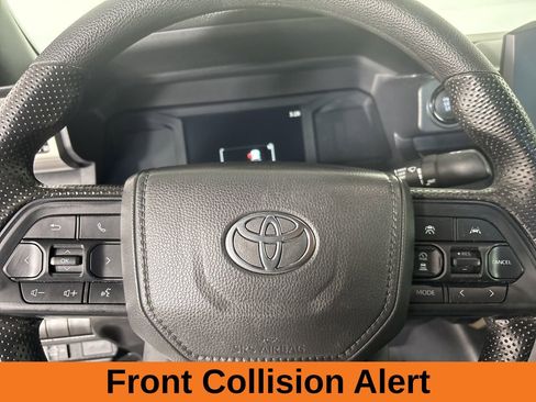 Used 2025 Toyota Tacoma SR5 AWD/4WD image 11