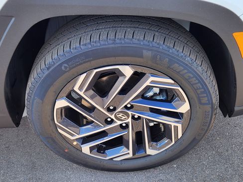 New 2026 Hyundai Tucson Limited AWD/4WD image 18
