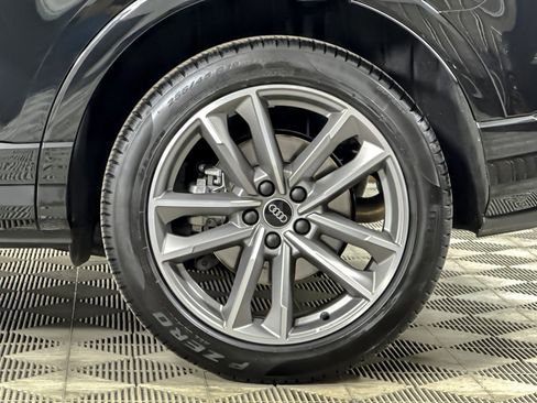 Used 2025 Audi Q3 2.0T Premium w/ Convenience Package image 24