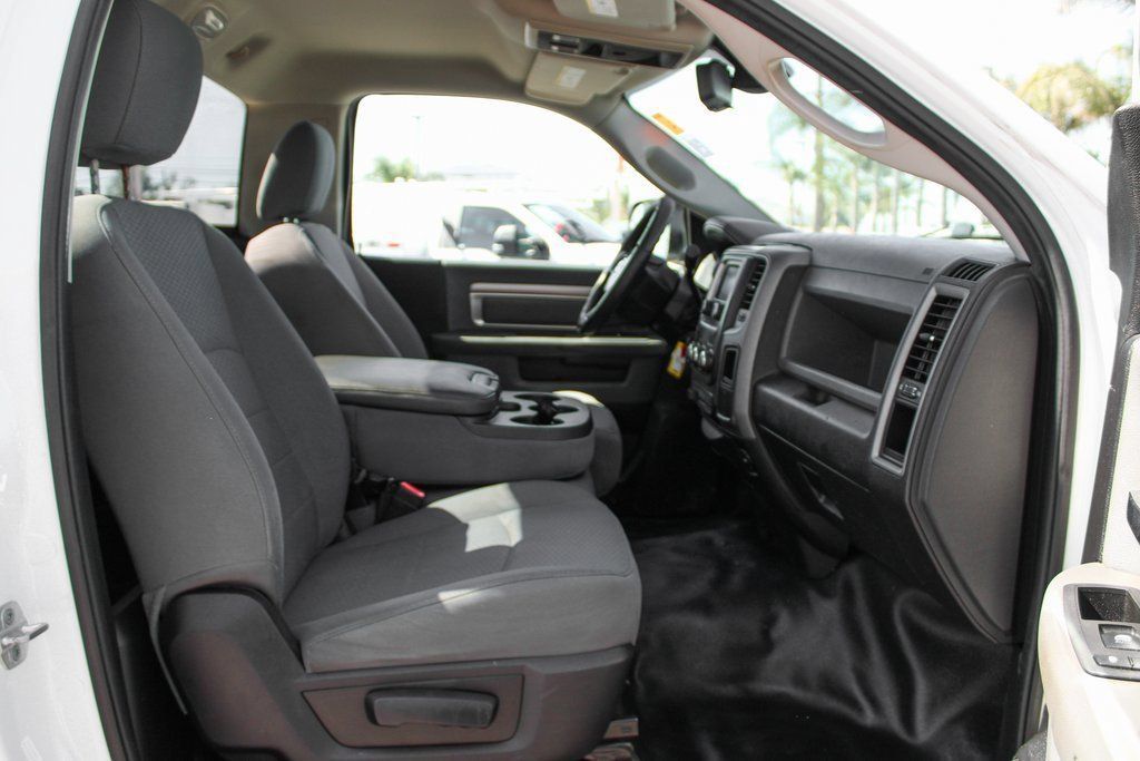 Used 2014 RAM 3500 Tradesman w/ Power & Remote Entry Group RWD image 26