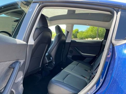Used 2023 Tesla Model Y AWD image 13