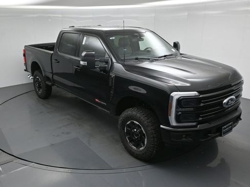 New 2026 Ford F250 Platinum w/ Tremor Off-Road Package AWD/4WD image 40