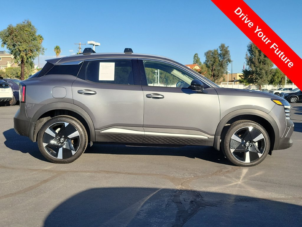 Used 2026 Nissan Kicks SR w/ SR Premium Package FWD image 33