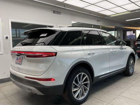 New 2026 Lincoln Corsair Premiere image 5