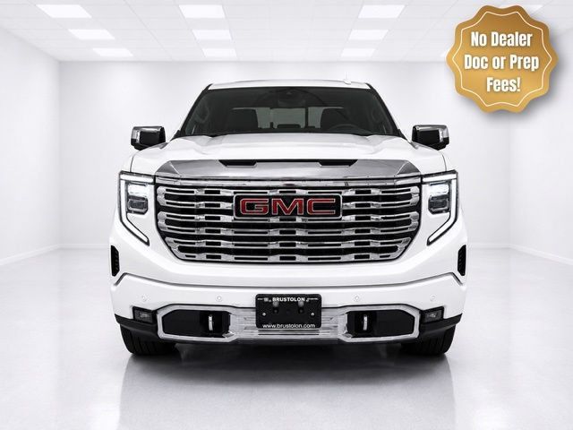 Used 2025 GMC Sierra 1500 Denali w/ Denali Reserve Package AWD/4WD image 3