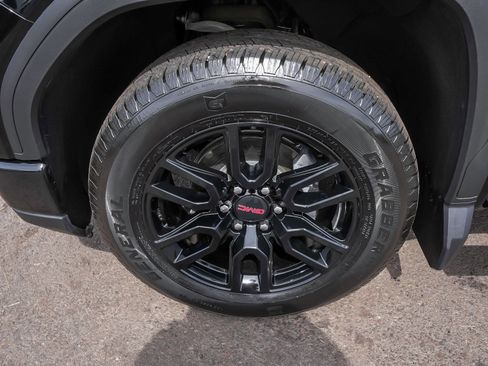 Used 2024 GMC Sierra 1500 Pro w/ Graphite Edition AWD/4WD image 9