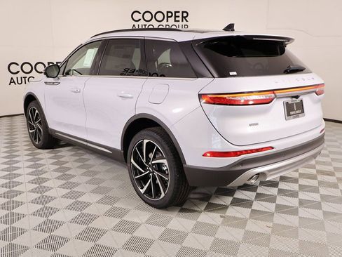 New 2026 Lincoln Corsair Reserve image 24