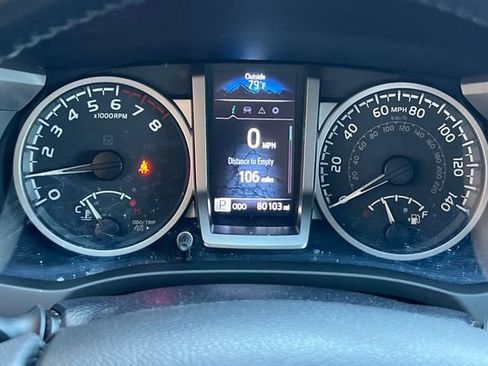 Used 2022 Toyota Tacoma SR5 AWD/4WD image 30
