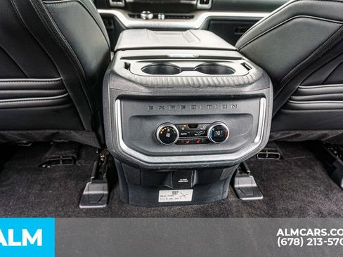 Used 2025 Ford Expedition Platinum AWD/4WD image 33