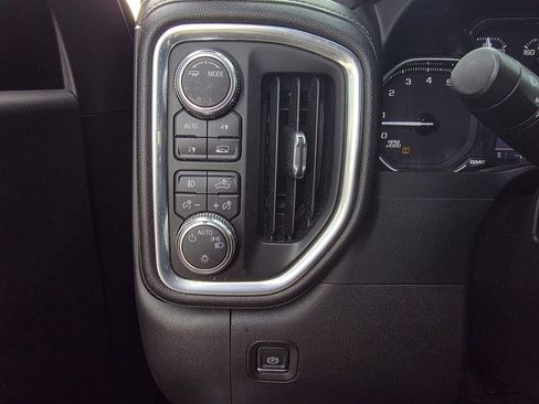 Used 2022 GMC Sierra 1500 Elevation image 13