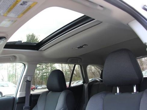 Used 2022 Subaru Outback Premium AWD/4WD image 17