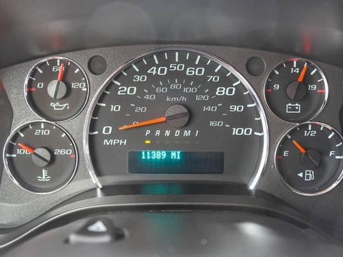 Used 2024 Chevrolet Express 2500 w/ Driver Convenience Package image 27