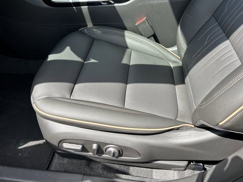 New 2026 Buick Envista Avenir image 21