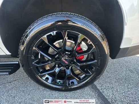 Used 2024 GMC Yukon Denali w/ Max Trailering Package image 19