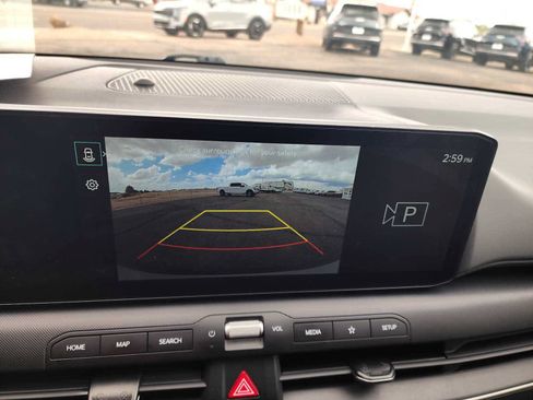 Used 2025 Kia K4 FWD image 25