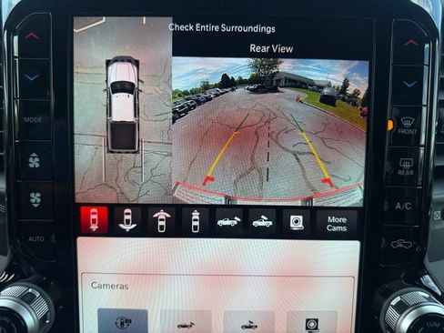 New 2026 RAM 3500 Big Horn AWD/4WD image 13