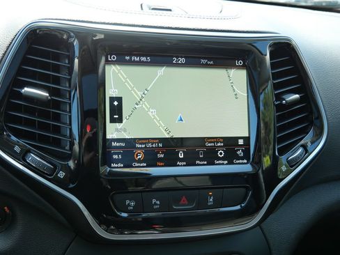 Used 2021 Jeep Cherokee Limited w/ Elite Package AWD/4WD image 24