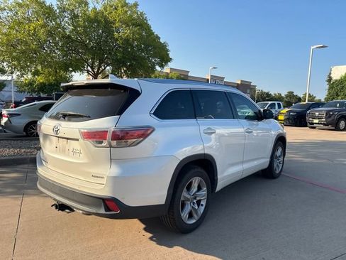 Used 2016 Toyota Highlander Limited Platinum FWD image 5