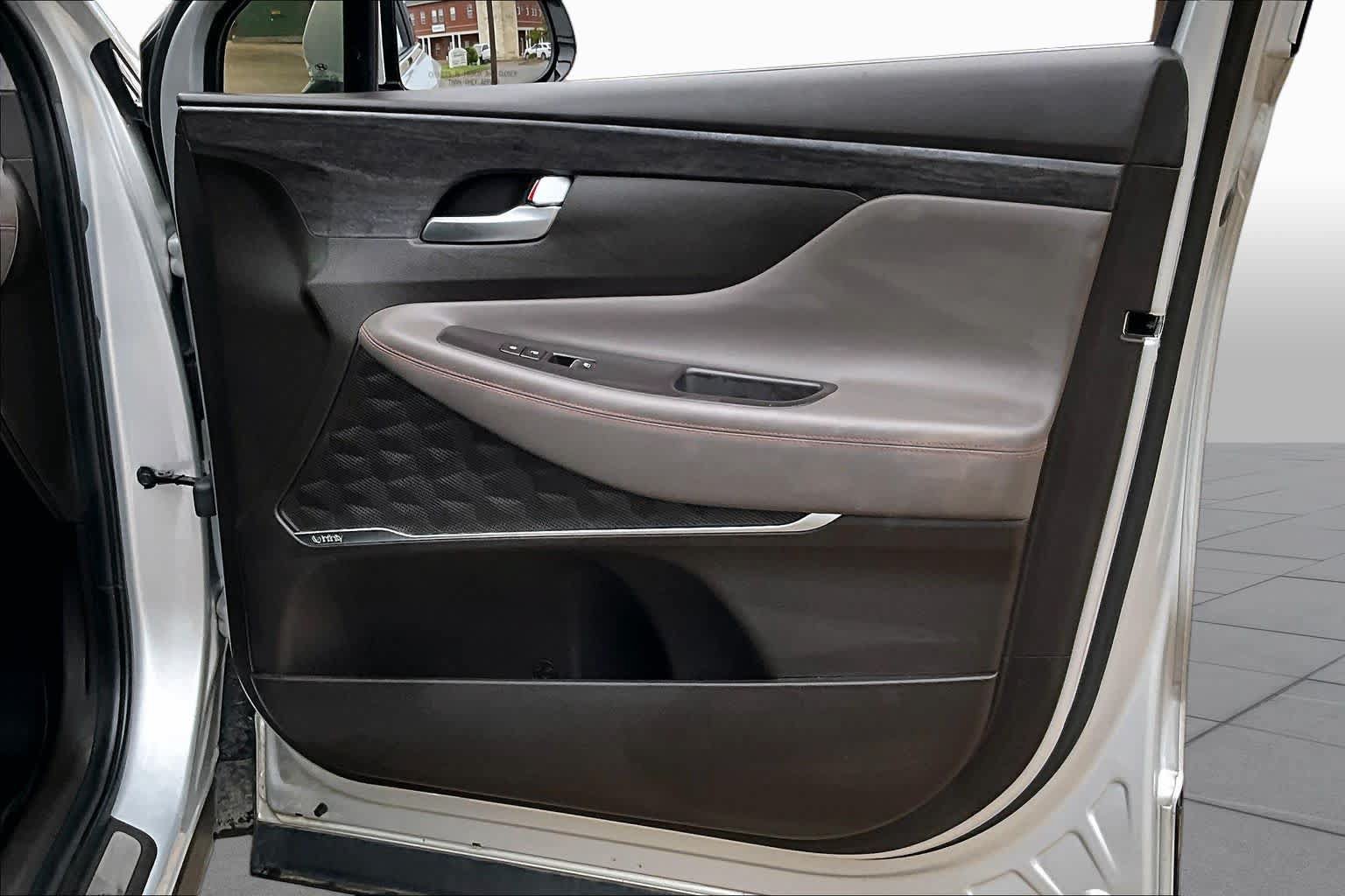 Used 2019 Hyundai Santa Fe Limited FWD image 22