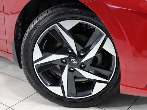 Used 2023 Hyundai Elantra SEL w/ Convenience Package image 13