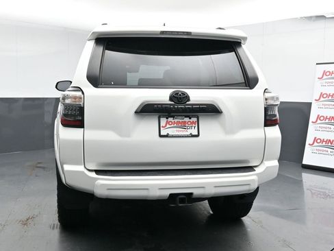 Used 2023 Toyota 4Runner TRD Off-Road Premium image 7