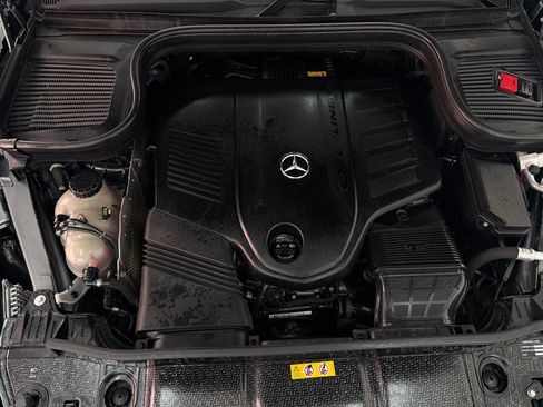 Certified 2023 Mercedes-Benz GLS 450 4MATIC image 34