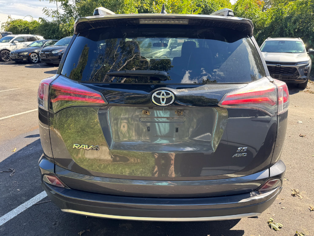 Used 2016 Toyota RAV4 SE AWD/4WD image 32