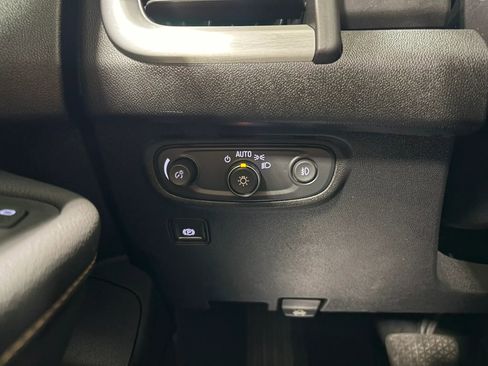 Used 2018 GMC Terrain SLT image 38