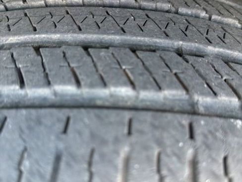 Used 2021 Jeep Grand Cherokee Laredo X image 5