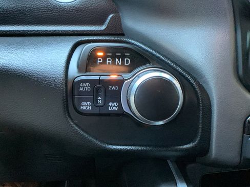 Used 2021 RAM 1500 Big Horn image 24