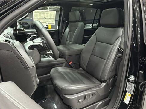 New 2026 Chevrolet Suburban Z71 image 10