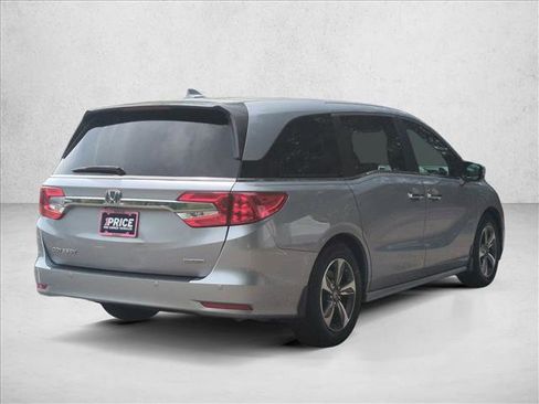 Used 2020 Honda Odyssey Touring image 5